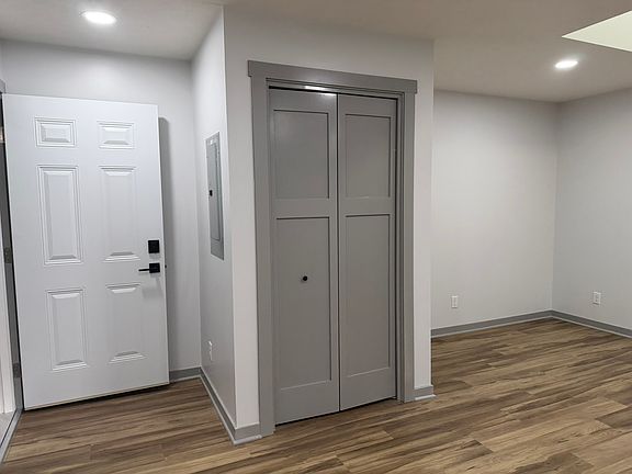 3rd image of 2009 Franklin St #5