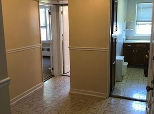 15 Burbank St APT 1A, Yonkers, NY 10710