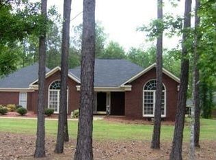 493 Wildwood Plantation Dr, Cataula, GA 31804
