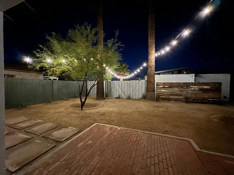 1414 E Palm Ln — Photo 44