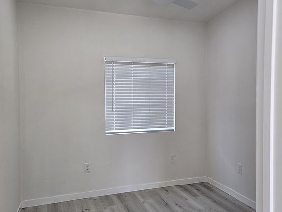 5th image of 539 Hawaiian Ave #1/2