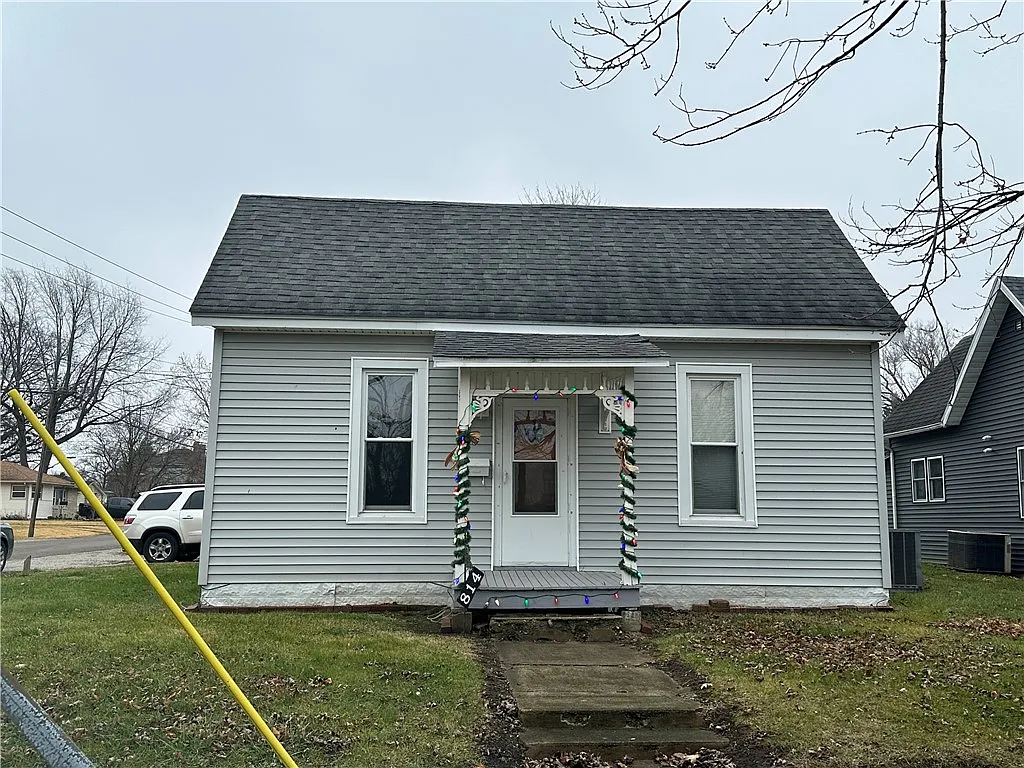814 Vance St photo 1