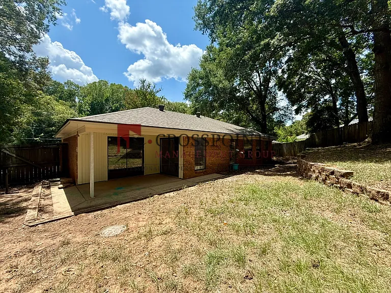 1103 Donna Dr — Photo 22