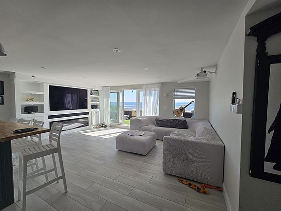 5th image of 440 W Broadway APT 4C