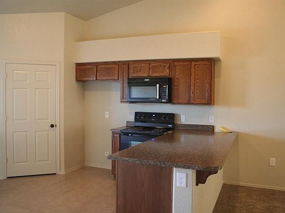 4th image of 3058 S Brand Lee Way
