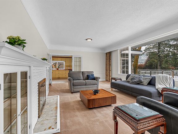 5th image of 1135 Johnson Rd