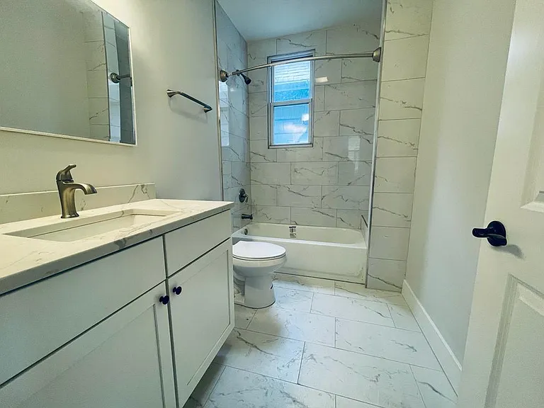 2309 N Campbell Ave #3 — Photo 9