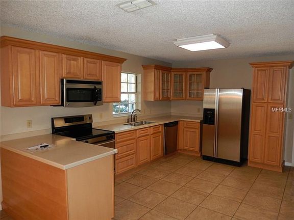 5th image of 401 Nancy Dr