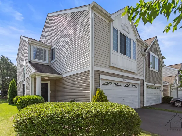 1691 Spaulding Rd, Bartlett, IL 60103