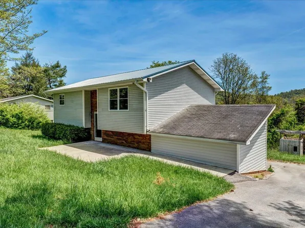 427 Whitaker St, Tazewell, TN 37879