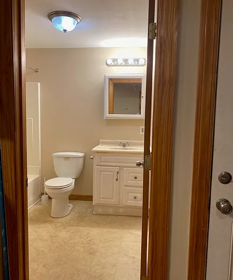 24 Holyoke St #4B — Photo 9
