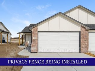 5800 E Bristol Cir, Bel Aire, KS 67220