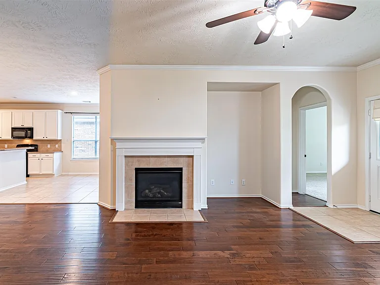 17911 Serene Shore Dr — Photo 24
