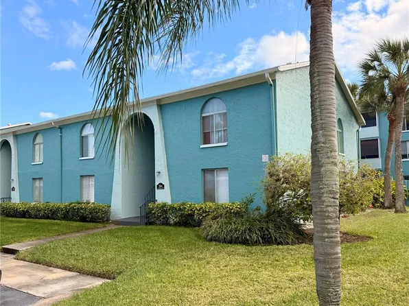 284 115th Ave N APT 3, Saint Petersburg, FL 33716