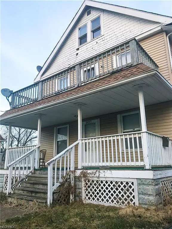 3427 W 62nd St photo 1