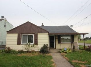 3668 Chapin Ave, Niagara Falls, NY 14301