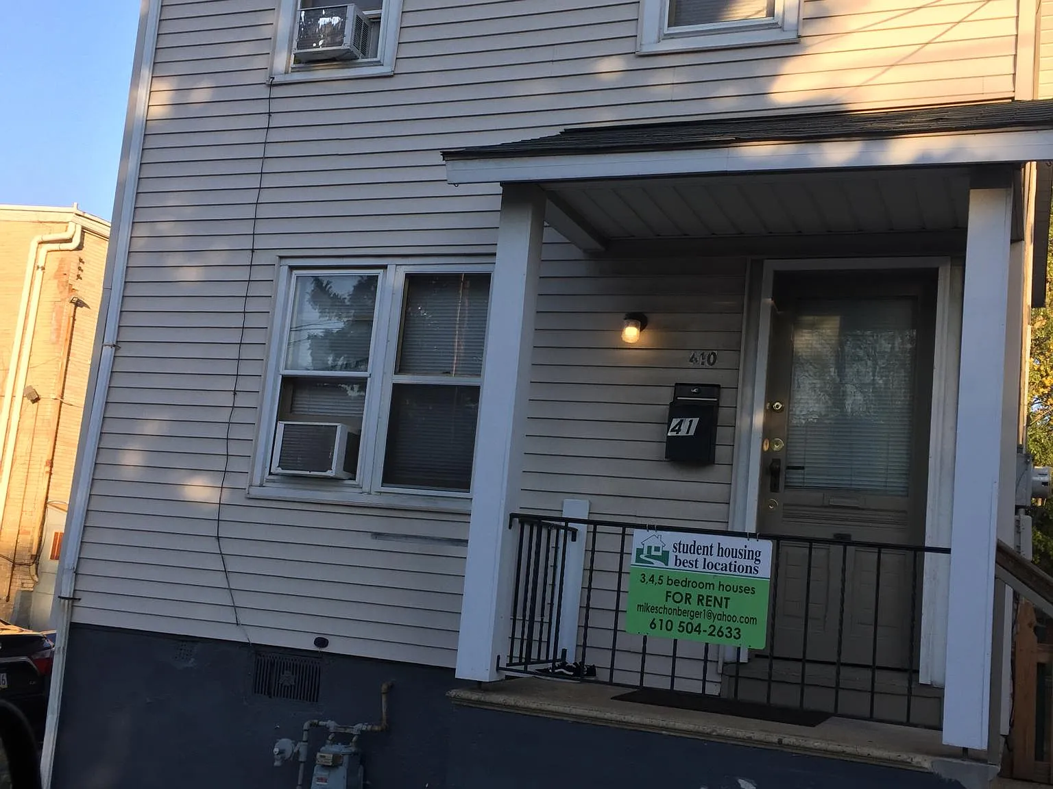 4 bed, 1600 sqft, $2,900 — Photo 1