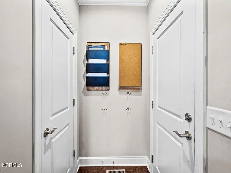 182 Lakeview Dr — Photo 25