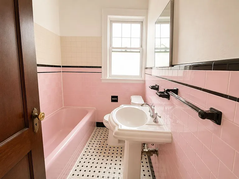 156 Carolina Ave #1R — Photo 9