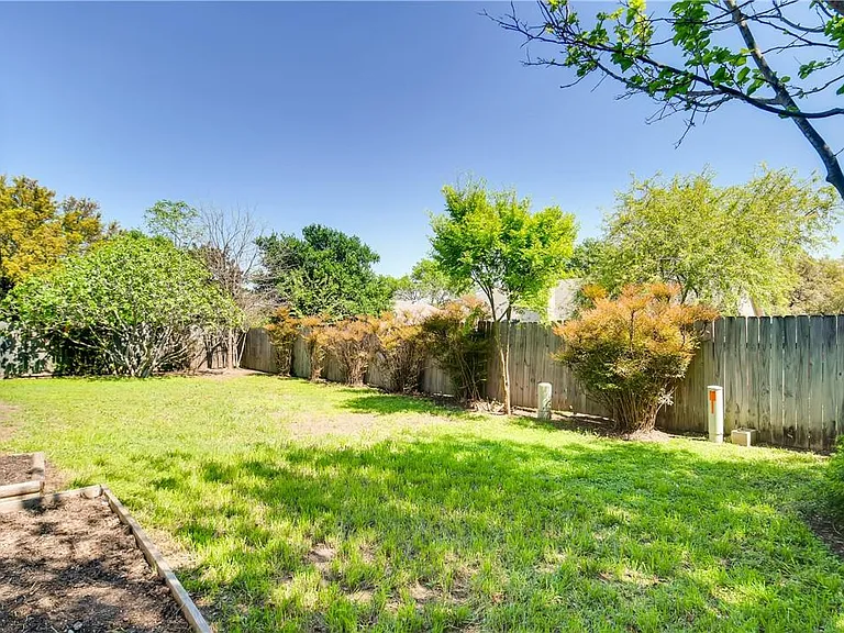 12007 Rosethorn Dr — Photo 25