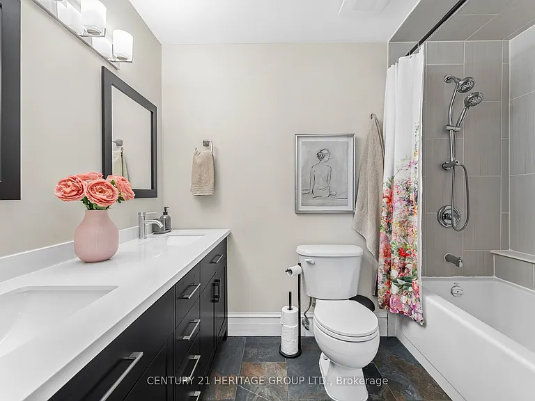 67 Caroline St S #102 — Photo 29