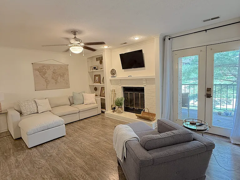 4910 Pleasant St #16 — Photo 8