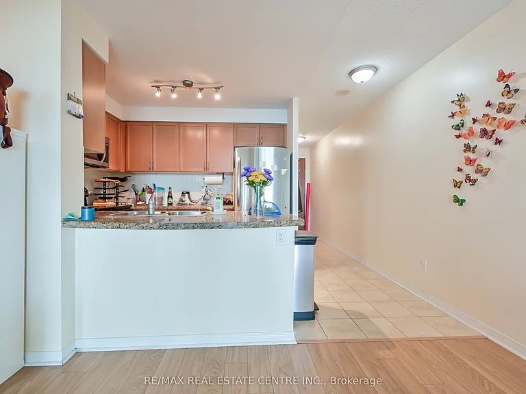 4900 Glen Erin Dr #1611 — Photo 6