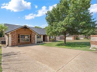 808 Cheyenne Trl, Hewitt, TX 76643