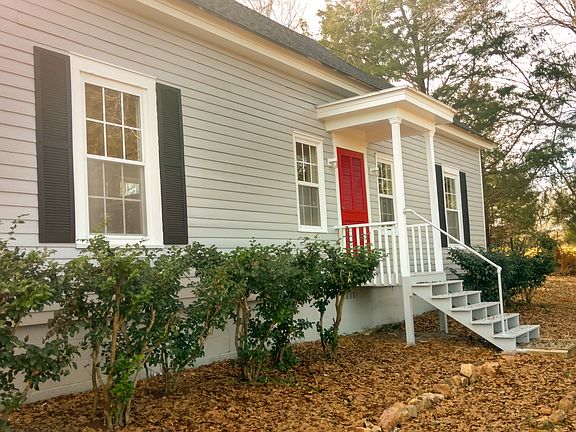 Front walkway to steps....