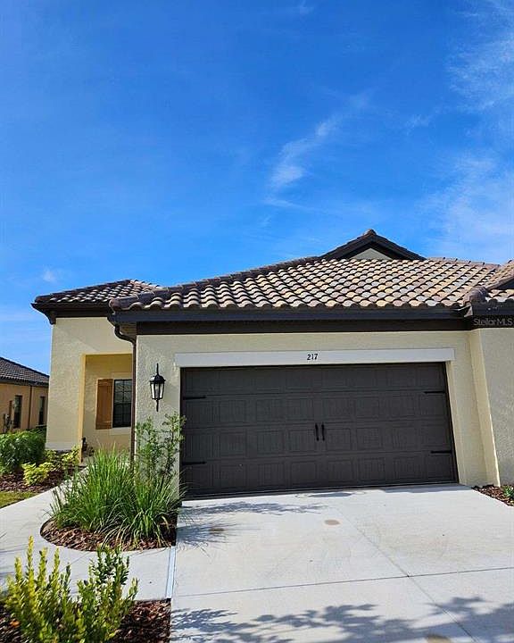 1st image of 217 SPOLETO CIRCLE