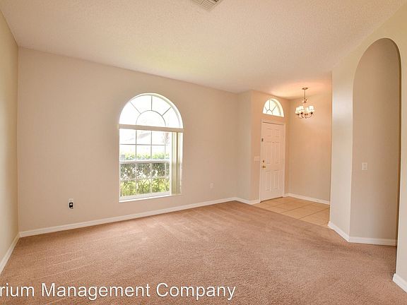 2nd image of 10018 Shadow Creek Dr