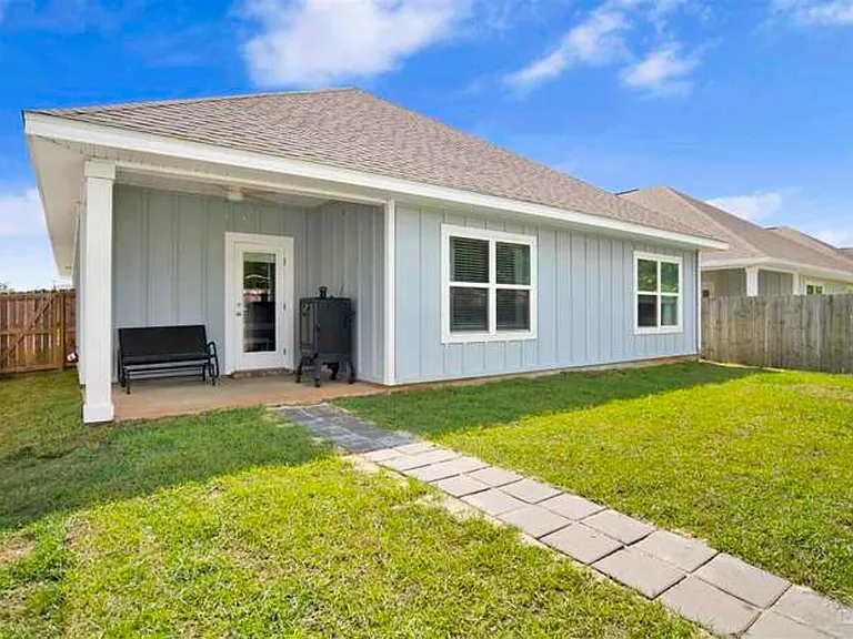 5737 Danbury Blvd — Photo 19