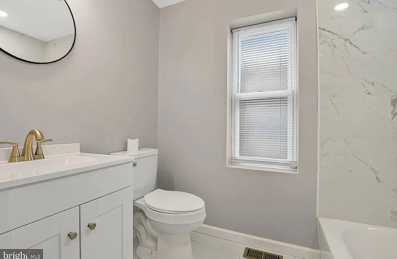 4 bed, 1.5 bath, 1425 sqft, $2,200 — Photo 4