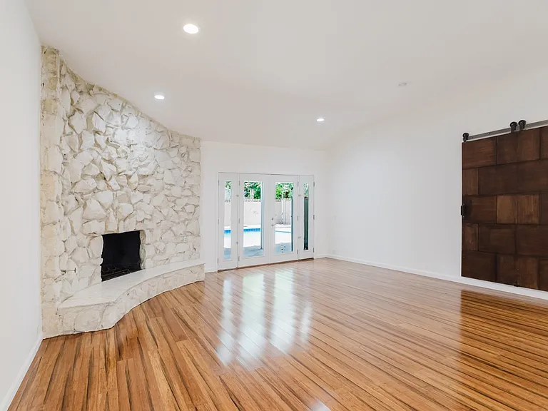 17419 Blackhawk St — Photo 30