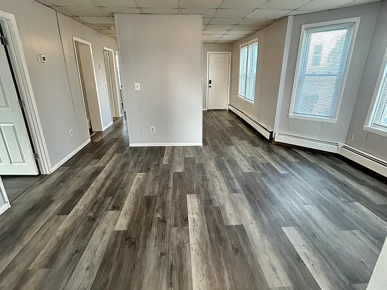 418 Anthony St #1 — Photo 10