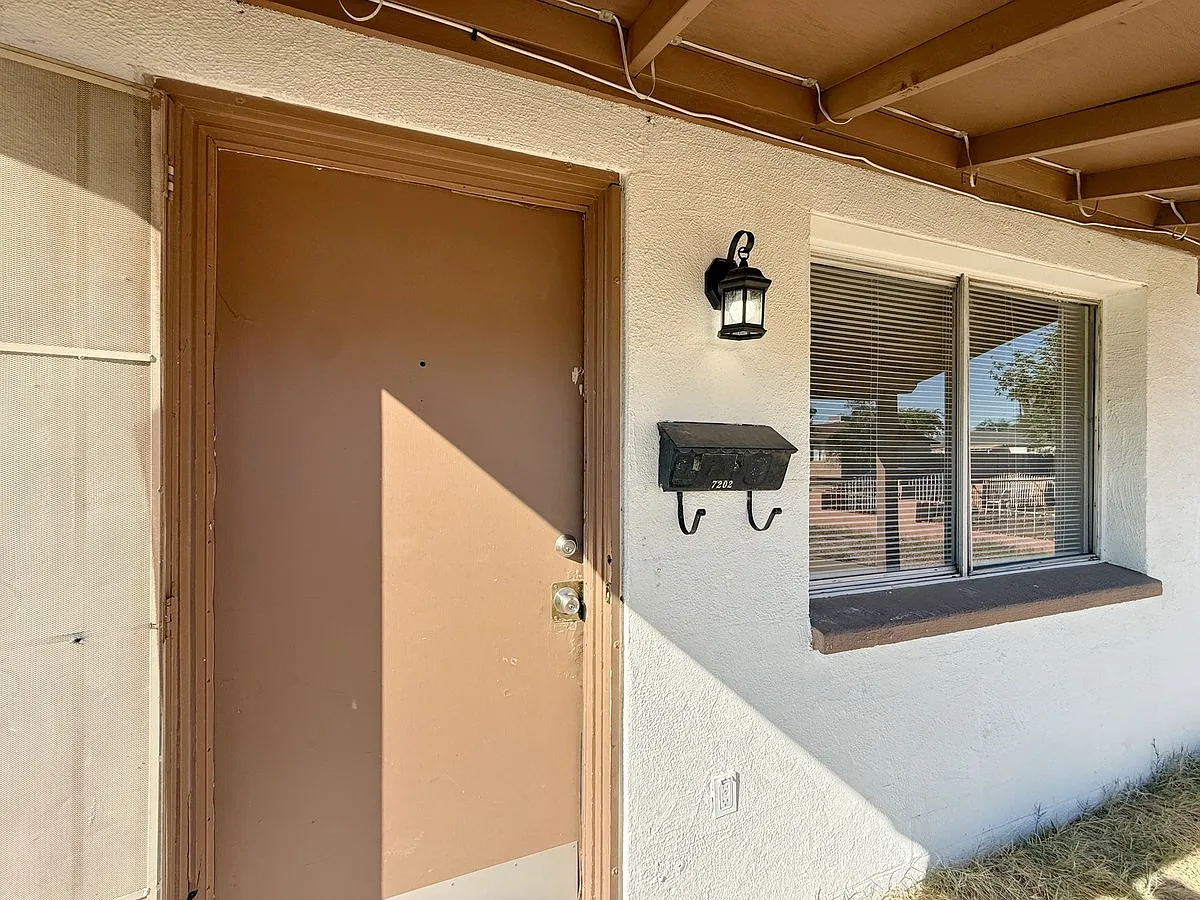 7202 W. Glenrosa Ave. — Photo 2