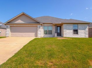 23 Clover Ridge Dr, Vilonia, AR 72173