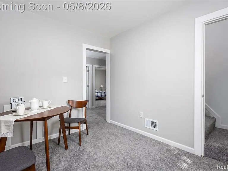 120 Woodland St — Photo 42