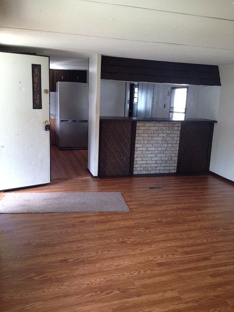 2nd image of 85 Waikiki Dr