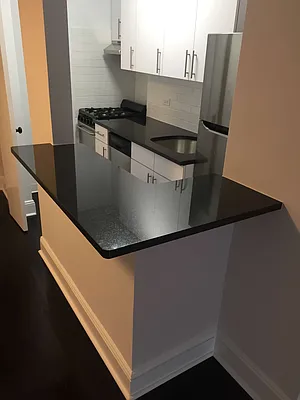 Rented by Metropolis Real Estate of Manhattan | media 7