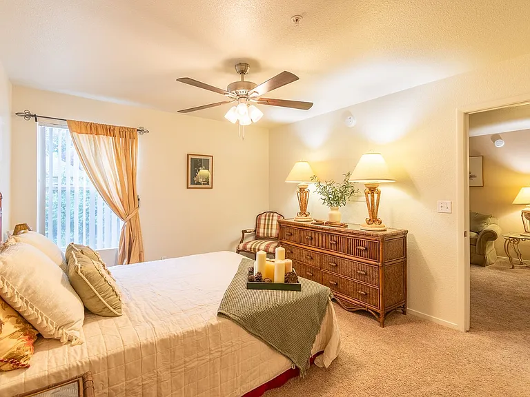 Enclave Apartments — Photo 3