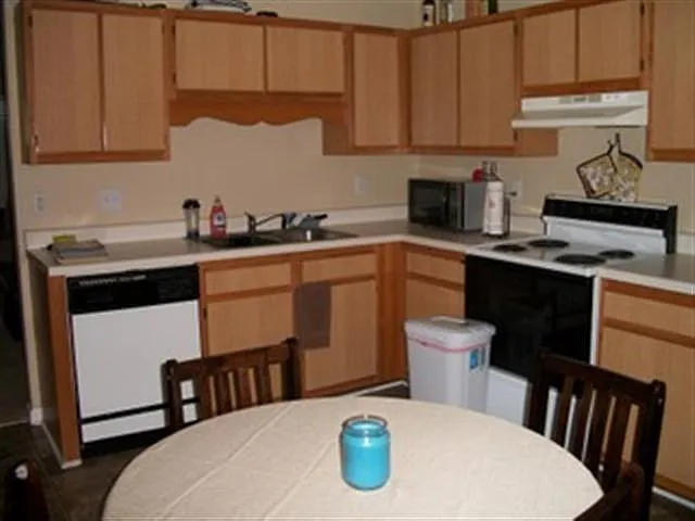 1112 Pueblo Dr — Photo 4