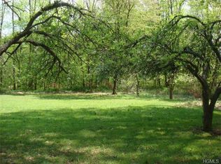 219 Hungry Hollow Rd, Chestnut Ridge, NY 10977