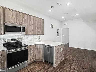 2059 N 8th St #3 — Photo 14