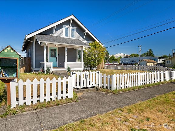 2nd image of 3859 E G Street