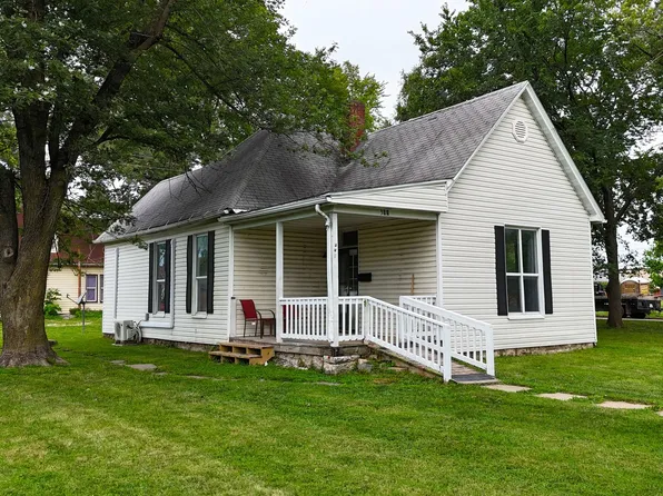 301 S Spruce St, Eldon, MO 65026