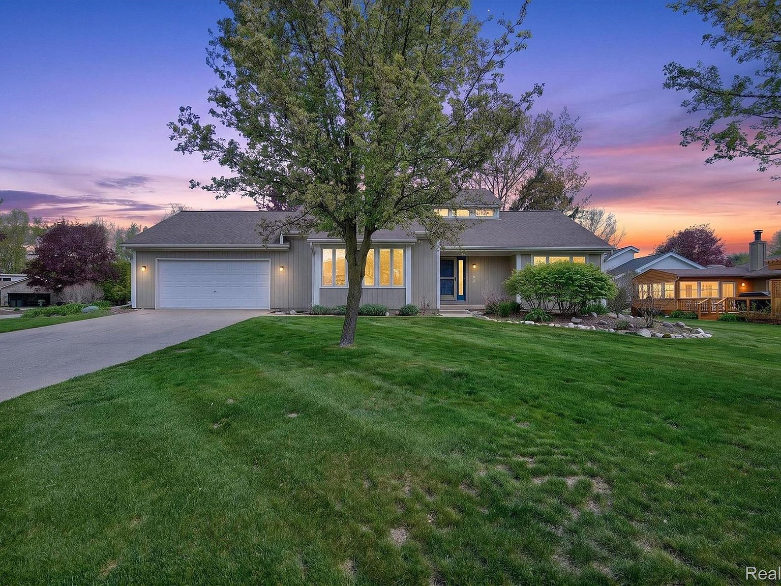 2476 Cedar Key Dr, Lake Orion, MI 48360 | Zillow