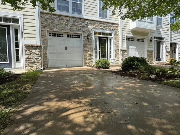 309 Monroe Point Dr, Colonial Beach, VA 22443
