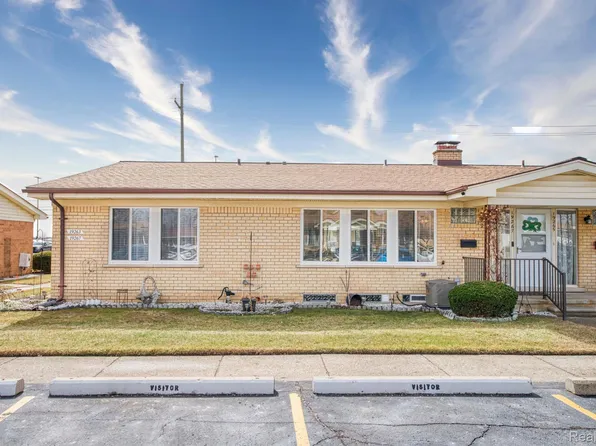 19267 E Thirteen Mile Rd #48, Roseville, MI 48066