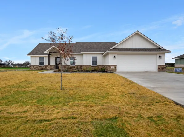 228 Yawney Dr, Lipan, TX 76462